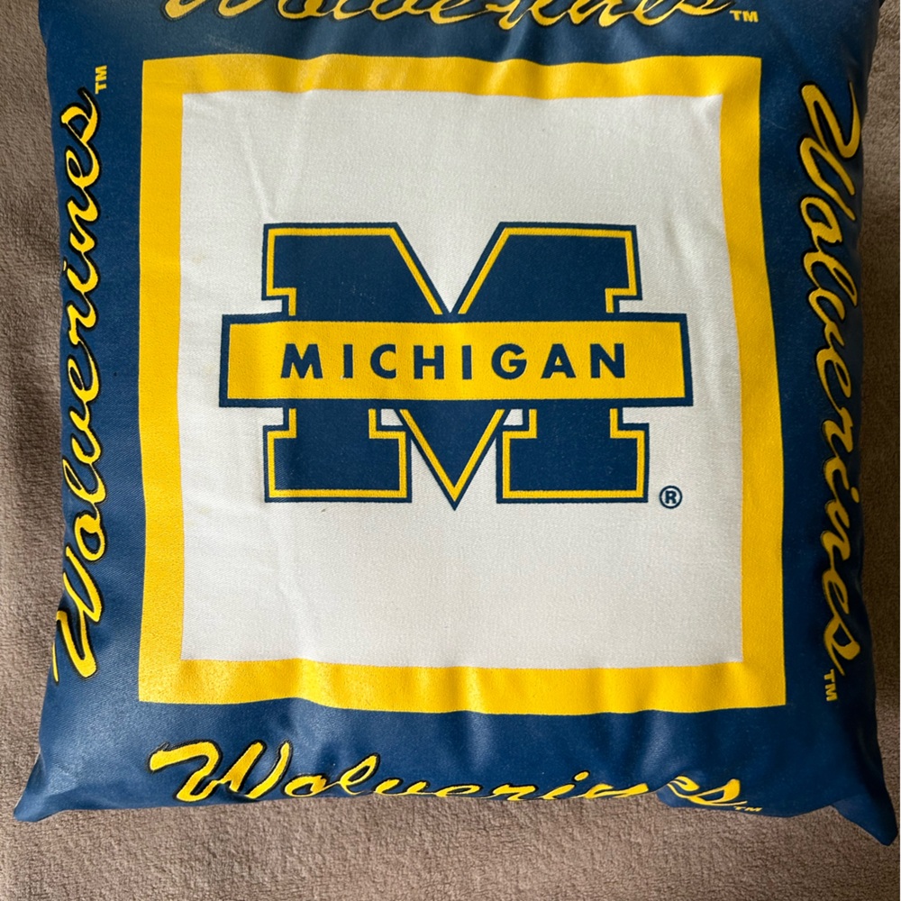 U of M Pillow 16” by 16”